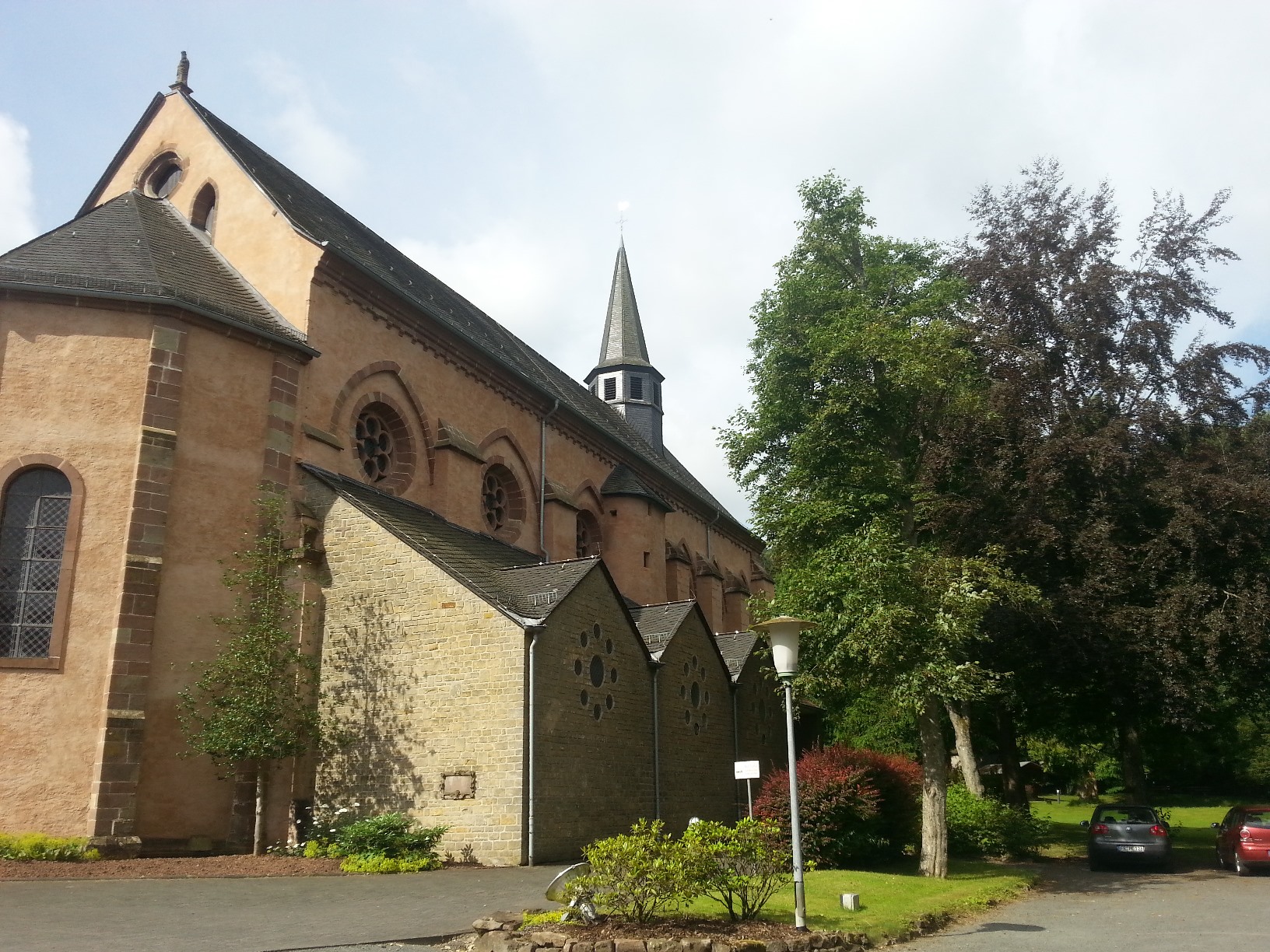 Die Kirche aus nordöstlicher Sicht